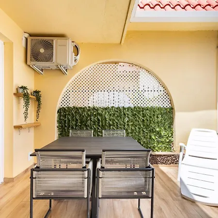 Home2book Stylish Fanabe, Bbq Terrace & Pool Апартаменти *