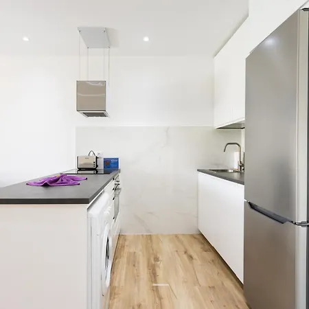 Home2book Stylish Fanabe, Bbq Terrace & Pool أذيخي